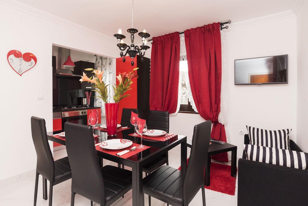 Apartments Paris أوماغ الغرفة الصورة