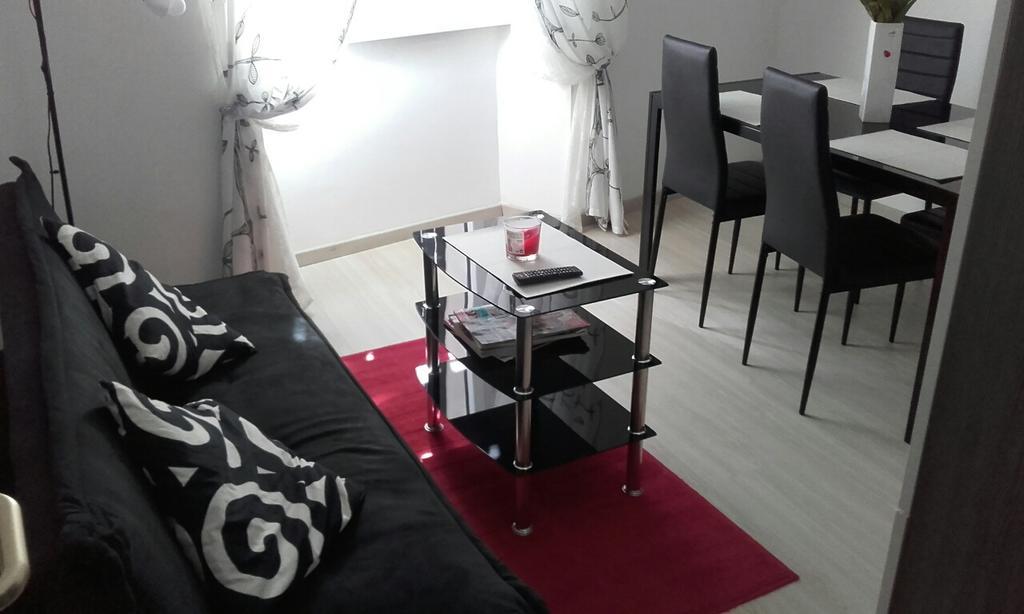 Apartments Paris أوماغ الغرفة الصورة
