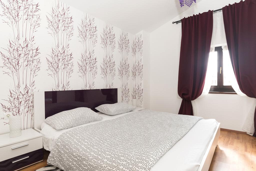 Apartments Paris أوماغ الغرفة الصورة